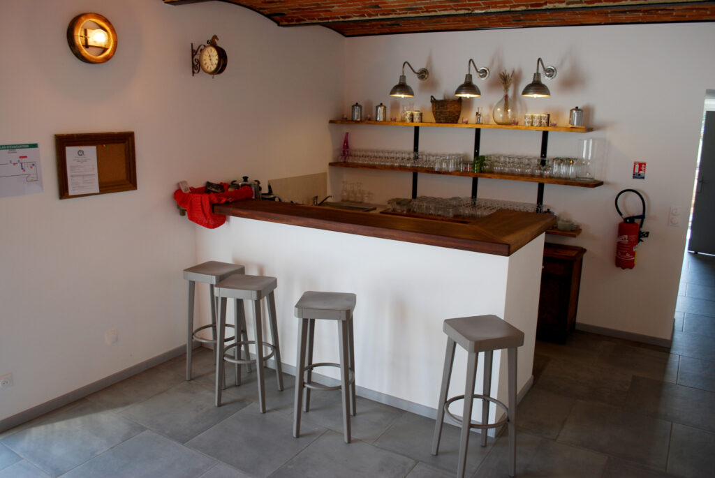 Bar de la salle de réception "Le Convivium"